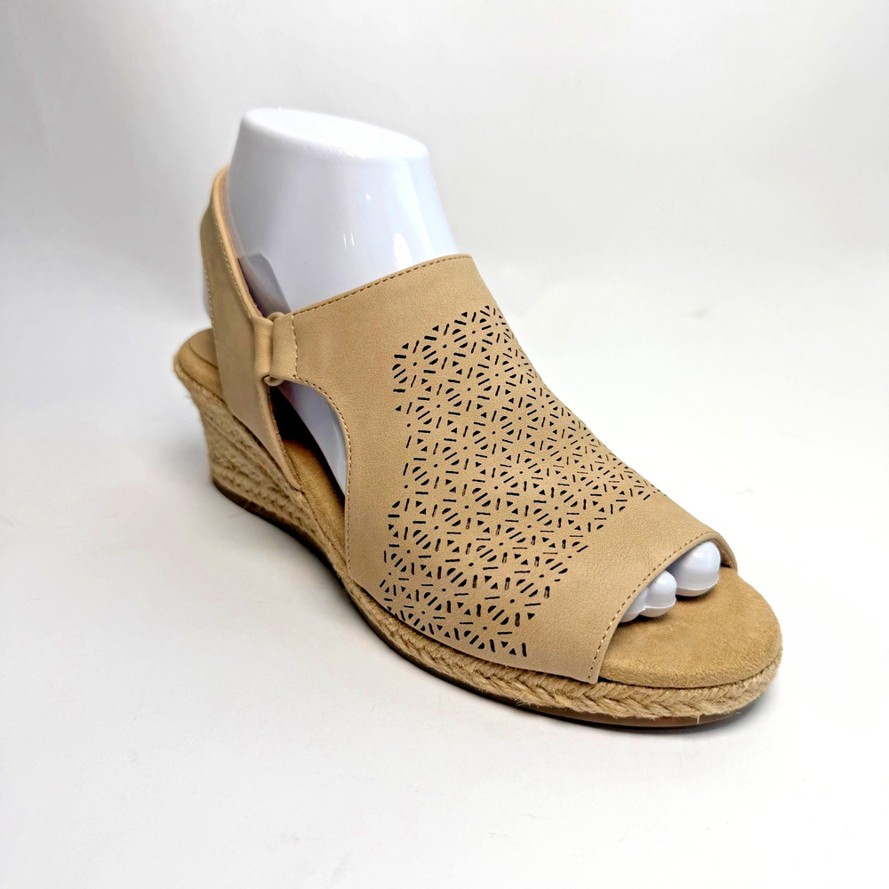 Easy Street Serena Womens Sand Wedge Sandals Peep Toe Slingback Comfort 6.5M